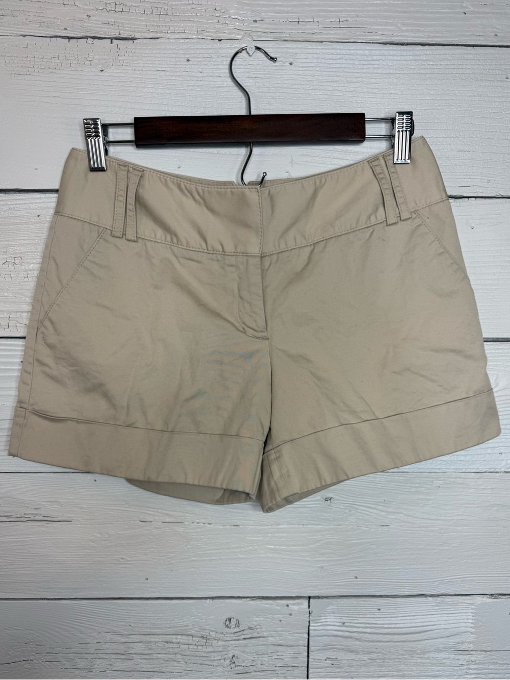 Express khaki Roll-Hem, cuffed Women’s Shorts